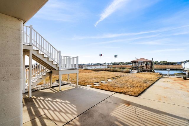 314 Dogwood Dr. S, Garden City Beach, SC 29576