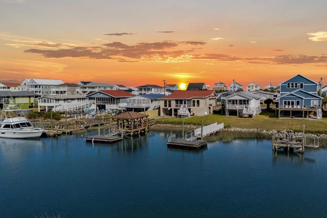 314 Dogwood Dr. S, Garden City Beach, SC 29576