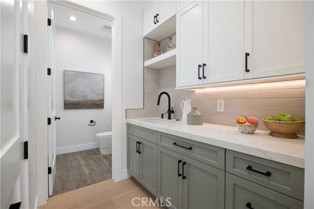 1304 Blossom Lane, Redondo Beach, CA 90278