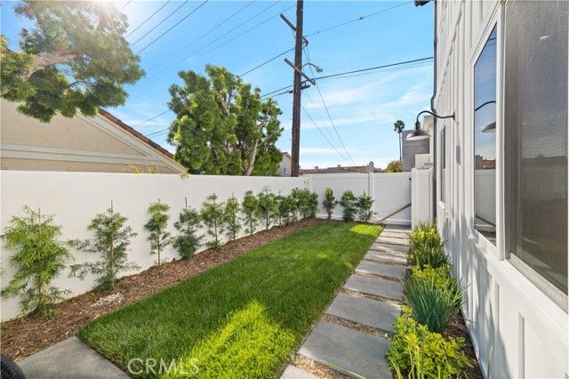 1304 Blossom Lane, Redondo Beach, CA 90278