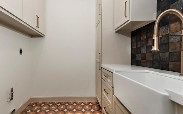 170 Golden Shadow Circle, The Woodlands, TX 77381