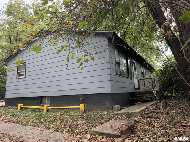 3110 N PEORIA Road, Springfield, IL 62702