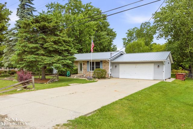660 Range Road, Marysville, MI 48040