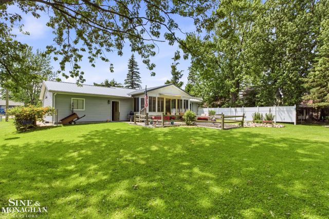 660 Range Road, Marysville, MI 48040