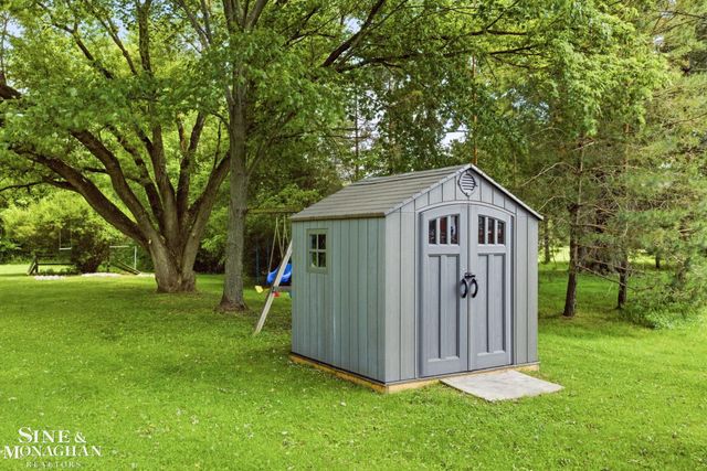 660 Range Road, Marysville, MI 48040