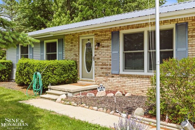 660 Range Road, Marysville, MI 48040