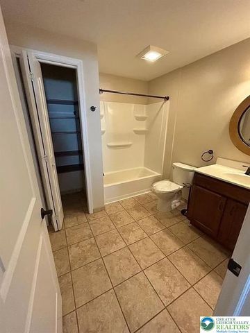 528 North new Street 2, Bethlehem City, PA 18018