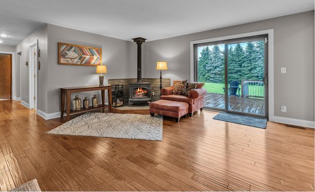 9083 Warner Road, Saline, MI 48176