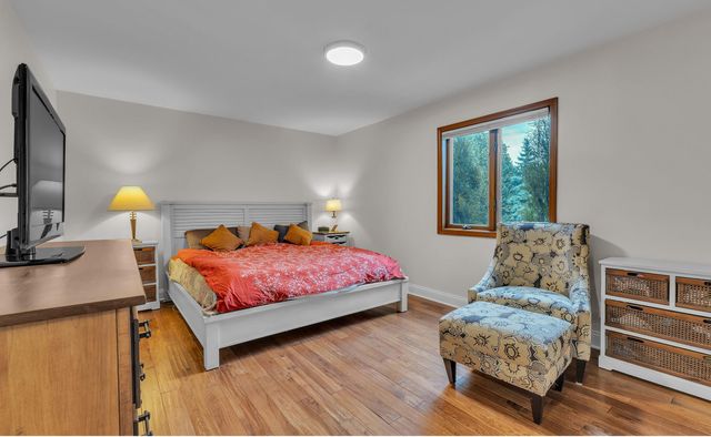9083 Warner Road, Saline, MI 48176
