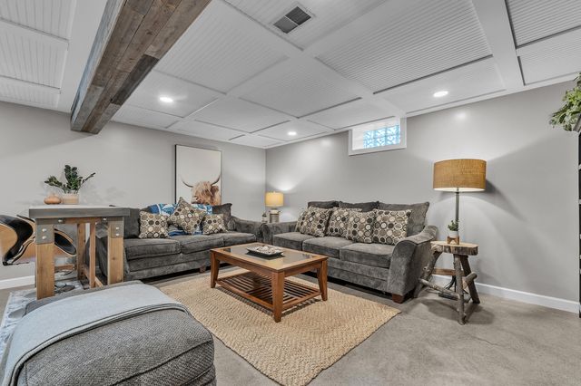 9083 Warner Road, Saline, MI 48176