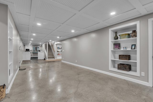 9083 Warner Road, Saline, MI 48176