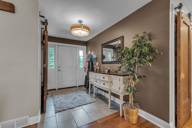 9083 Warner Road, Saline, MI 48176