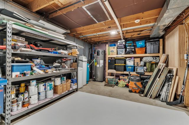 9083 Warner Road, Saline, MI 48176