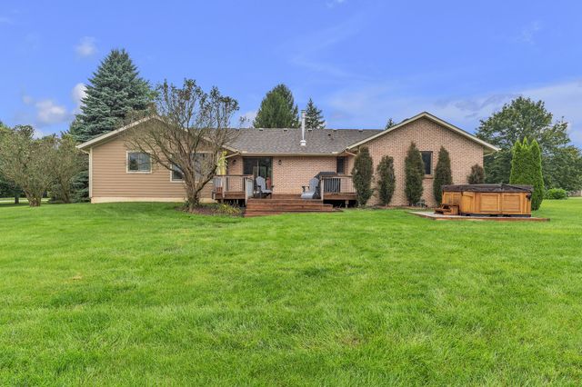 9083 Warner Road, Saline, MI 48176