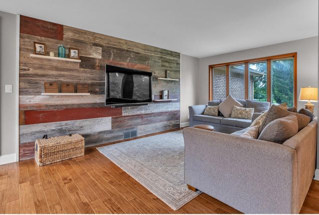 9083 Warner Road, Saline, MI 48176
