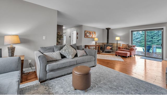 9083 Warner Road, Saline, MI 48176
