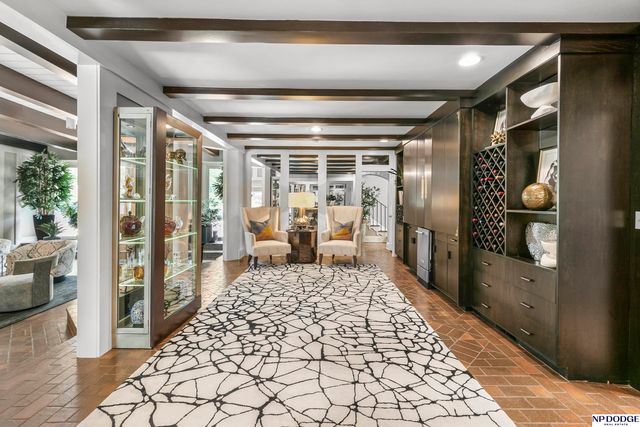 6724 Davenport Street, Omaha, NE 68132