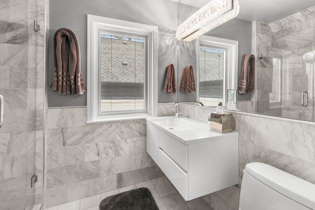 6724 Davenport Street, Omaha, NE 68132