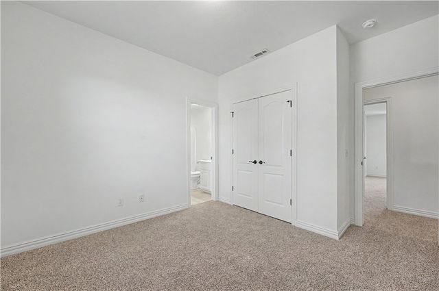 708 NE Essex Court, Bentonville, AR 72712