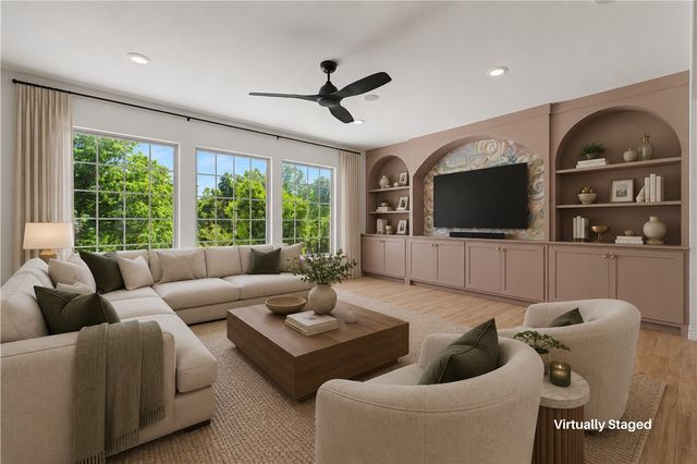 708 NE Essex Court, Bentonville, AR 72712