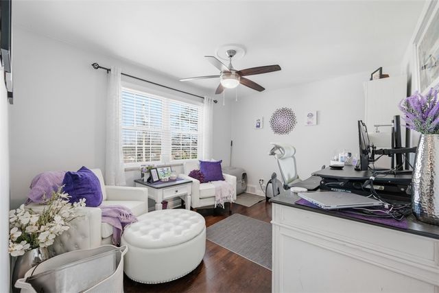 105 Sleepy Hollow Rd, Mt Lebanon, PA 15216