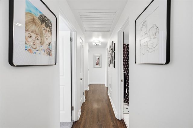 105 Sleepy Hollow Rd, Mt Lebanon, PA 15216