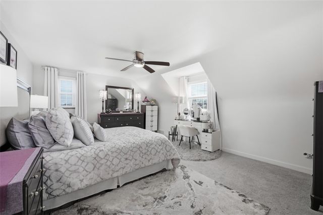 105 Sleepy Hollow Rd, Mt Lebanon, PA 15216