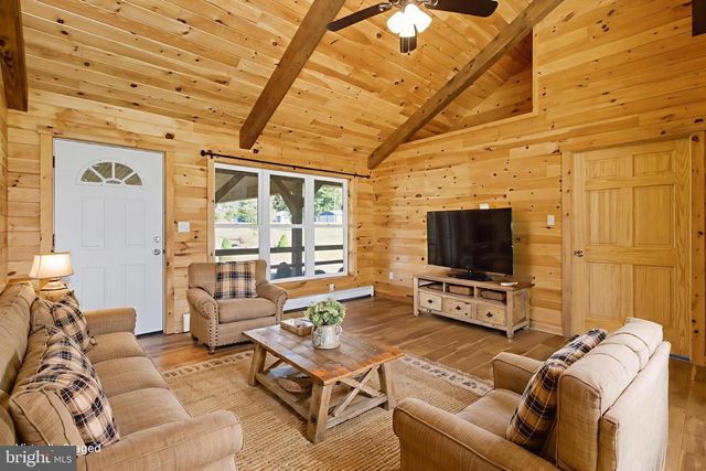 107 LINKIN PARK DR, Spring Mills, PA 16875