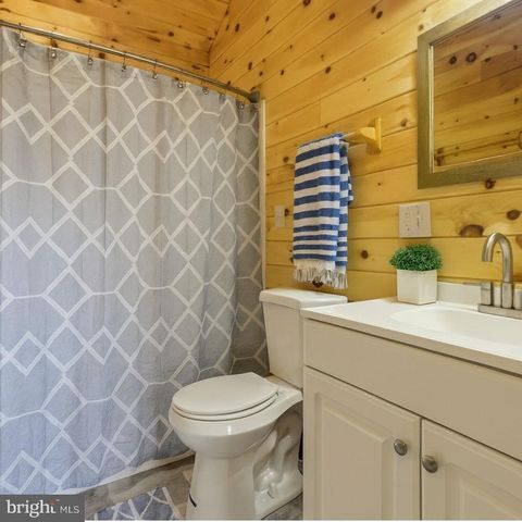 107 LINKIN PARK DR, Spring Mills, PA 16875