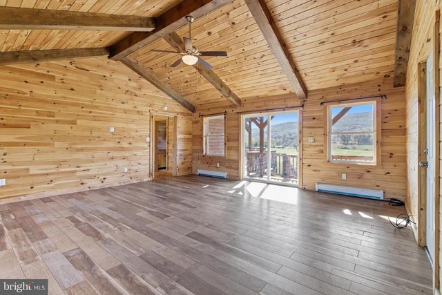 107 LINKIN PARK DR, Spring Mills, PA 16875