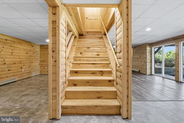 107 LINKIN PARK DR, Spring Mills, PA 16875