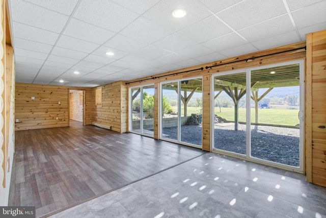 107 LINKIN PARK DR, Spring Mills, PA 16875