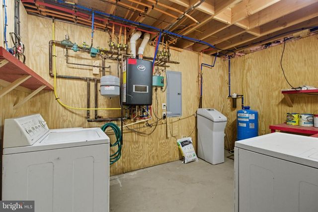 107 LINKIN PARK DR, Spring Mills, PA 16875