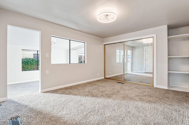 2305 W Ruthrauff Road, Tucson, AZ 85705