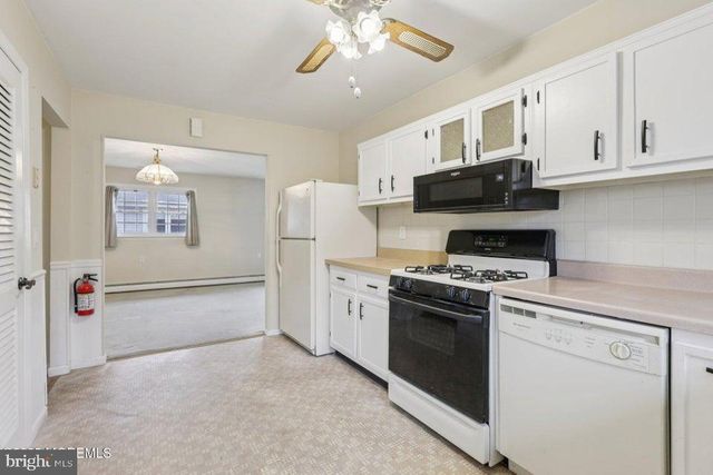 192 CHARLOTTEVILLE DR S S, Toms River, NJ 08757