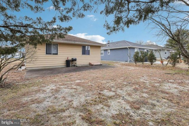 192 CHARLOTTEVILLE DR S S, Toms River, NJ 08757