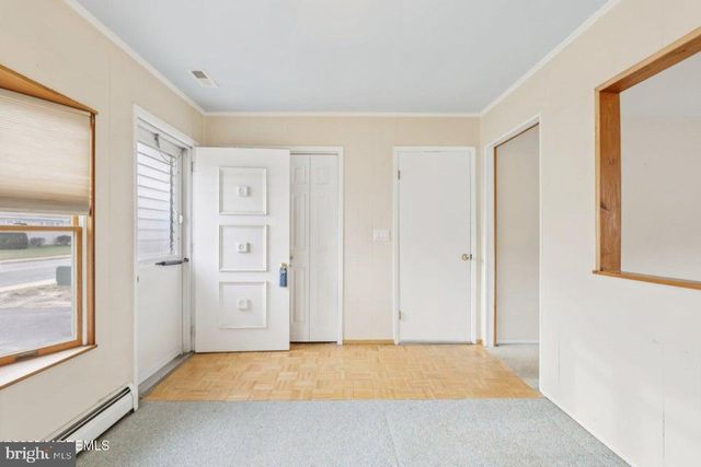 192 CHARLOTTEVILLE DR S S, Toms River, NJ 08757