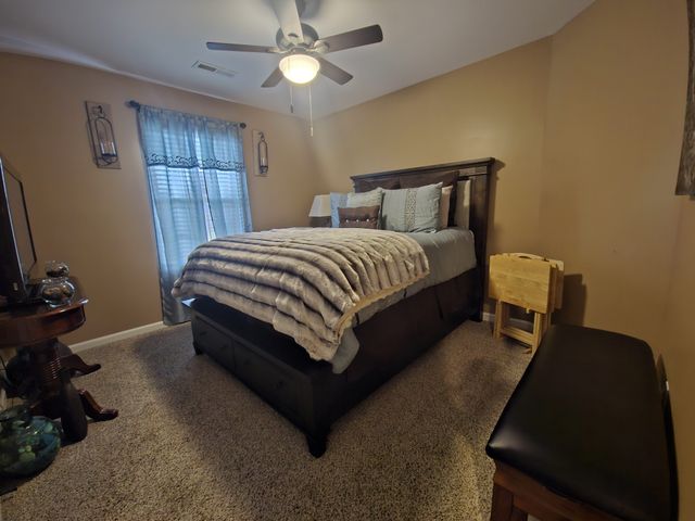 1325 Winterset Dr, Clarksville, TN 37040