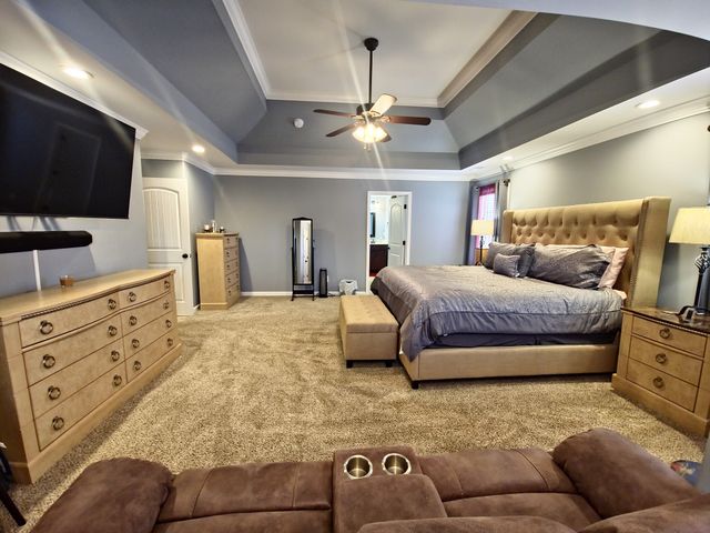 1325 Winterset Dr, Clarksville, TN 37040