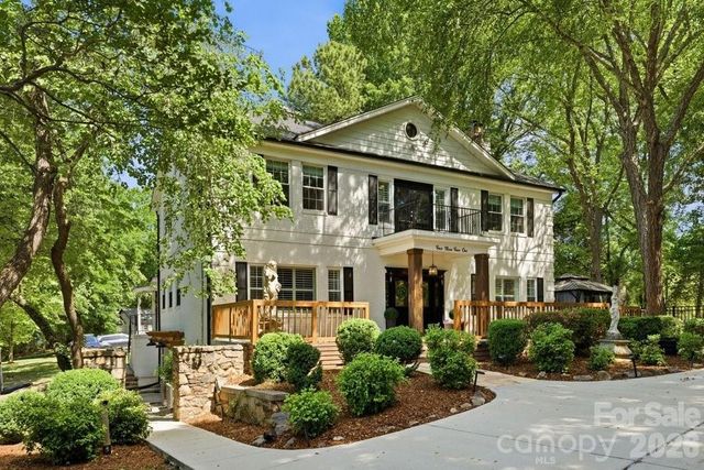 4341 Old Saybrook Court, Charlotte, NC 28211