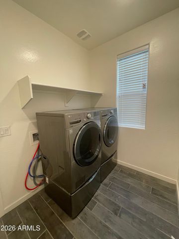 300 N GILA SPRINGS Boulevard 114, Chandler, AZ 85226