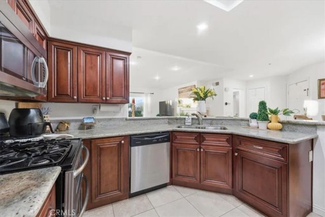 6657 Canterbury 203, Chino Hills, CA 91709