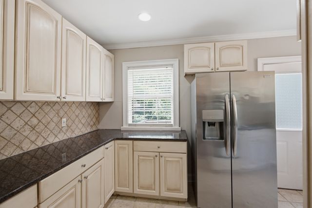 517 Chesterfield Ave, Nashville, TN 37212