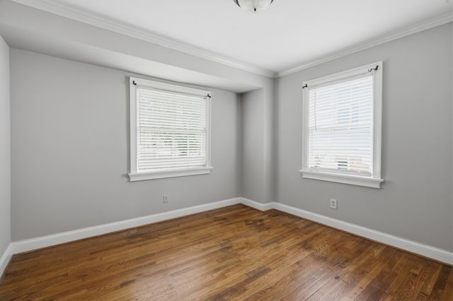 517 Chesterfield Ave, Nashville, TN 37212