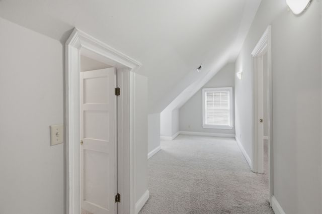 517 Chesterfield Ave, Nashville, TN 37212