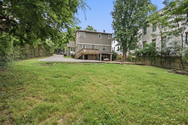 517 Chesterfield Ave, Nashville, TN 37212