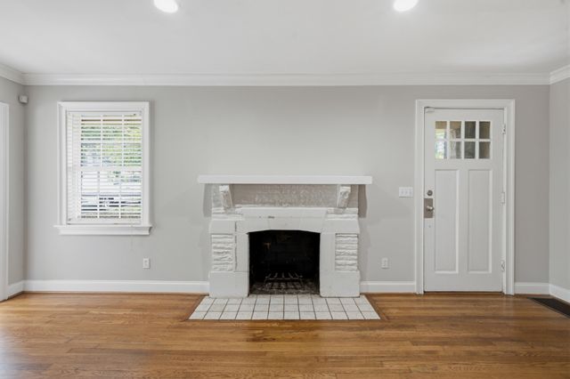 517 Chesterfield Ave, Nashville, TN 37212