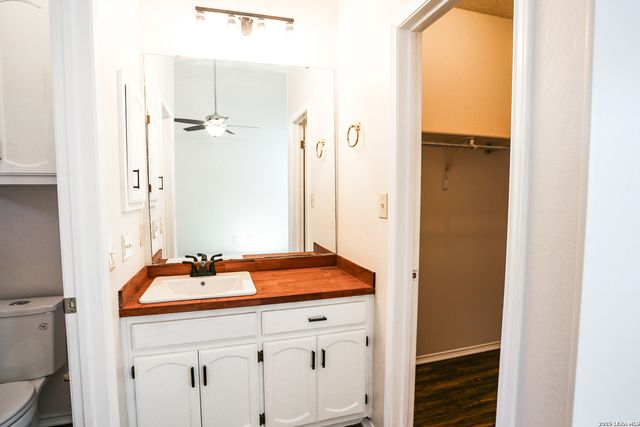 6404 Brook, San Antonio, TX 78240