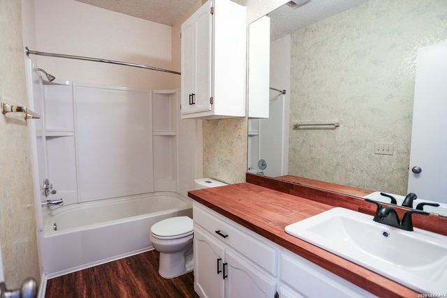 6404 Brook, San Antonio, TX 78240