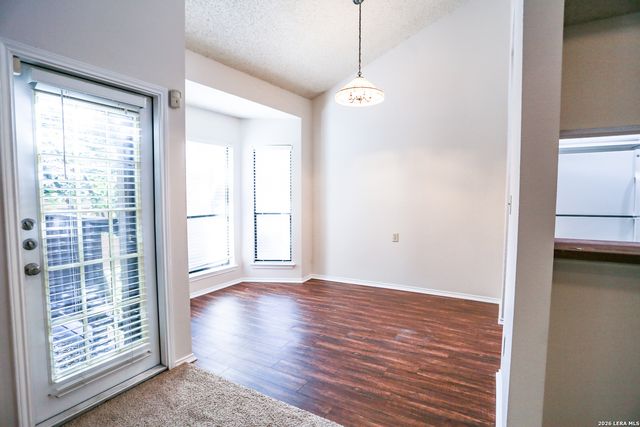 6404 Brook, San Antonio, TX 78240